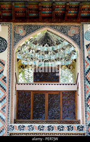 De mosaïques à la dix-huitième siècle, Palais des khans, Azerbaïdjan Sheki Banque D'Images