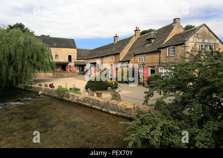 Le Musée de l'automobile, Bourton On The Water Village, Cotswolds Gloucestershire, Angleterre, RU Banque D'Images