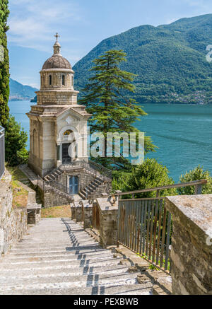 Dans la vue panoramique, sur la Nesso Lac de Côme, Lombardie, Italie. Banque D'Images