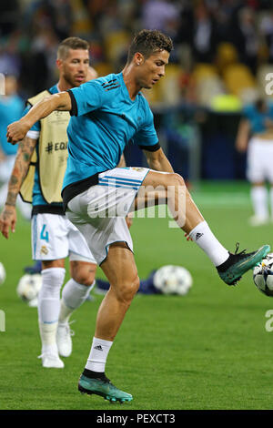 Kiev, UKRAINE - le 26 mai 2018 : Cristiano Ronaldo du Real Madrid en action au cours de la session de formation avant la finale de la Ligue des Champions de l'UEFA 2018 jeu agai Banque D'Images