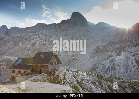 Refuge de montagne dans le parc national du Triglav, en Slovénie Banque D'Images