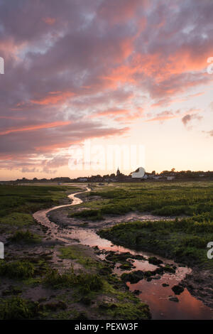 Coucher de soleil sur Bosham Harbour dans le West Sussex, UK Banque D'Images