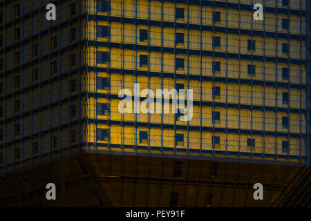 Façade rideau de verre texture. Résumé Contexte L'architecture. Banque D'Images