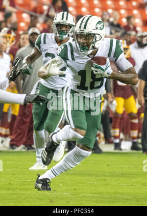 New York Jets wide receiver ArDarius Stewart (18) porte le ballon dans le quatrième trimestre contre l'Redskins de Washington à FedEx Field à Landover, Maryland, le jeudi 16 août, 2018. Les Redskins a gagné le match 15 - 13. Credit : Ron Sachs/CNP (restriction : NO New York ou le New Jersey Journaux ou journaux dans un rayon de 75 km de la ville de New York) | Conditions de crédit dans le monde entier : dpa photo alliance/Alamy Live News Banque D'Images