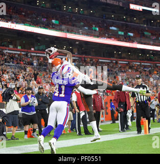 L'Ohio, aux États-Unis. 17 août 2018 : au cours de la deuxième moitié à la NFL football match entre les Bills de Buffalo et les Browns de Cleveland au premier stade de l'énergie à Cleveland, Ohio. JP Waldron/Cal Sport Media Credit : Cal Sport Media/Alamy Live News Banque D'Images