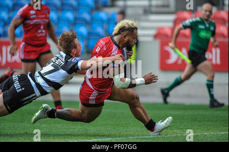 Salford, Royaume-Uni. 18 août 2018. Rugby League Super 8'S Salford Red Devils vs Widnes Vikings Salford  ; DevilsÕ SaÕugoes rouge junior au cours de sa deuxième tentative à la stade AJ Bell, Salford, Royaume-Uni. Crédit : Dean Dean Williams Williams/Alamy Live News Banque D'Images