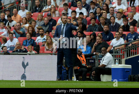 Londres, Royaume-Uni. 18 août 2018. Londres, Royaume-Uni. 18 août 2018. Ilaria Jokanovic Manager de Fulham FC pendant le Tottenham Hotspur vs Fulham, Premier League match de football 0n 18 août 2018. Utilisez uniquement rédactionnel aucune utilisation non autorisée avec l'audio, vidéo, données, listes de luminaire (en dehors de l'UE), club ou la Ligue de logos ou services 'live'. En ligne De-match utilisation limitée à 45 images ( +15 en temps supplémentaire). Aucune utilisation d'émuler des images en mouvement. Aucune utilisation de pari, de jeux ou d'un club ou la ligue/dvd publications/services. Crédit : MARTIN DALTON/Alamy Live News Crédit : MARTIN DALTON/Alamy Live News Banque D'Images