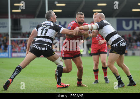 Manchester, UK. 18 août 2018. Super Betfred qualificatifs Ligue Ronde 2 , Salford , Red Devils v Widnes Vikings ; Ryan Lannon de Salford Red Devils s'attaque au crédit de la défense : Nouvelles Images /Alamy Live News Banque D'Images