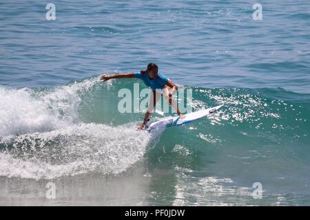 Malia Manuel concurrentes dans l'US Open de surf 2018 Banque D'Images