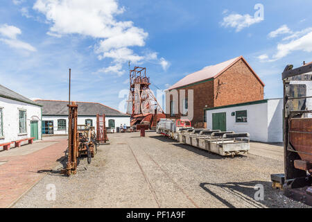 Grand puits site industriel au pays de Galles, Royaume-Uni Banque D'Images