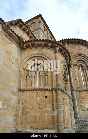 Collégiale de Santa Juliana de Santillana del Mar, Espagne Banque D'Images