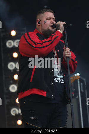 Rag'n'Bone Man performing le deuxième jour de Rize Festival à Hylands Park, Chelmsford. Banque D'Images