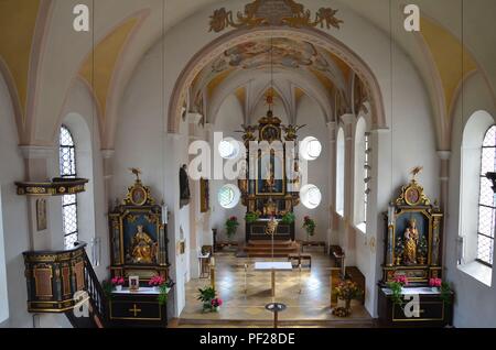 Siegertsbrunn bei München, Bayern (Deutschland) : die katholische Pfarrkirche St Peter Banque D'Images