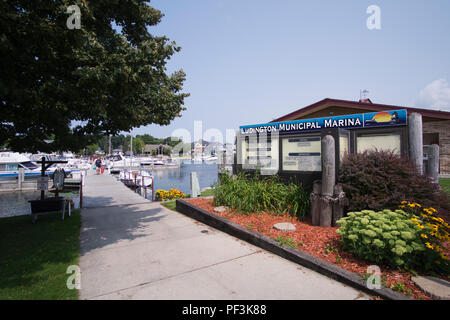 Marina Municipale de Ludington sur Pere Marquette Lac à Ludington, Michigan, USA Banque D'Images