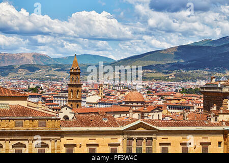 Vue de dessus de la Florence, Italie en journée d'été Banque D'Images