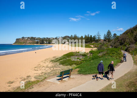 Newport Beach sur les plages du nord de Sydney, Nouvelle Galles du Sud, Australie Banque D'Images