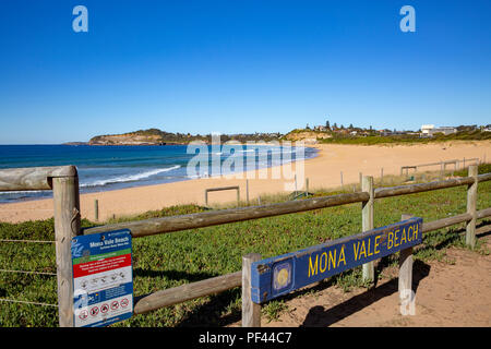 Mona Vale beach sur les plages du nord de Sydney, Australie Banque D'Images