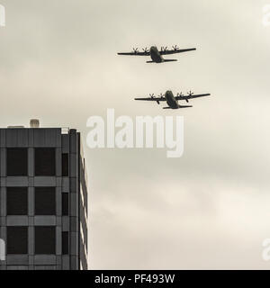 La RAF 100e anniversaire l'avion passer au-dessus de Londres en juillet 2018 Banque D'Images