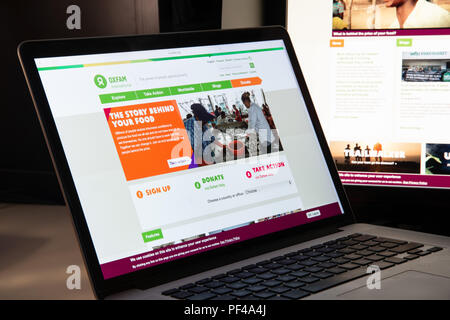 Milan, Italie - 15 août 2018 : l'ONG Oxfam International Page d'accueil du site. Logo Oxfam International visible. Banque D'Images