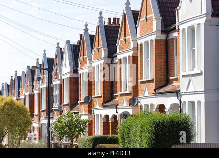 Maisons Mitoyennes sur Norfolk House Road, Streatham, Département de Wandsworth, Greater London, Angleterre, Royaume-Uni Banque D'Images