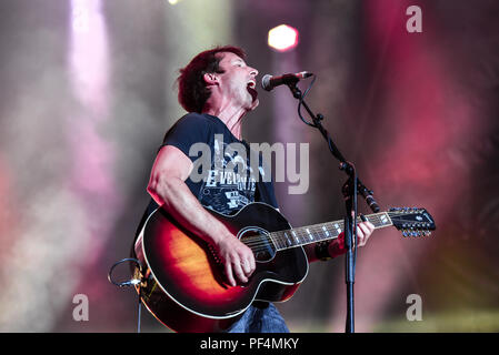 Allemagne, Cobourg, HUK Coburg Open Air - 18 août 2018 - Concert, James Blunt - Bild : James Blunt jouant son set à l'HUK Coburg Open Air 2018. Alamy Live News Entertainment / Crédit : Ryan Evans Crédit : Ryan Evans/Alamy Live News Banque D'Images