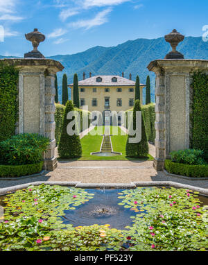 La belle villa Balbiano à Lenno, sur le lac de Côme, Lombardie, Italie. Banque D'Images