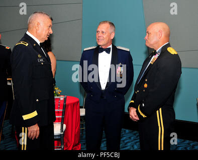 La Garde nationale de Porto Rico a célébré sa garde nationale annuelle de balle au Dr. Pedro Rosselló González Convention Center à San Juan, Porto Rico, le 11 août. C'est le main event officiel où tous les membres de l'PRNG, conjoints et invités spéciaux se réunissent pour célébrer les nombreuses réalisations de l'institution tout au long de l'année dernière. La partie protocolaire de l'événement a été dirigé par l'adjudant général de Puerto Rico, Brig. Gen. Isabelo Rivera, et son personnel. Le conférencier invité pour l'événement de cette année a été secrétaire du Porto Rico de la Justice, Mme Wanda Vázquez. Elle a parlé de l'brav Banque D'Images