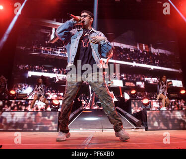 Fairfax, Virginie, USA. Août 16, 2018. BAD BUNNY effectue à Eagle Bank Arena à Fairfax, VA. Credit : Kyle Gustafson/ZUMA/Alamy Fil Live News Banque D'Images