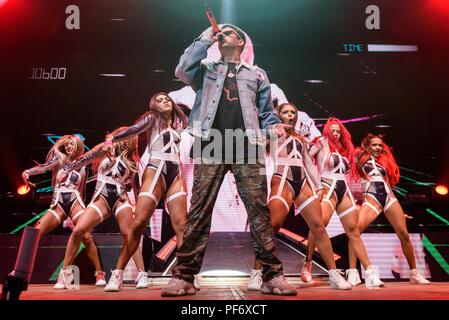 Fairfax, Virginie, USA. Août 16, 2018. BAD BUNNY effectue à Eagle Bank Arena à Fairfax, VA. Credit : Kyle Gustafson/ZUMA/Alamy Fil Live News Banque D'Images