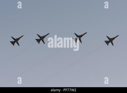 Kiev, Ukraine. 20e Août, 2018. Voler des avions militaires ukrainiens lors d'une répétition de la parade militaire pour le jour de l'indépendance, dans le centre de Kiev, Ukraine, le 20 août 2018. L'Ukraine va célébrer le 27e anniversaire de l'indépendance le 24 août. Crédit : Serg Glovny/ZUMA/Alamy Fil Live News Banque D'Images