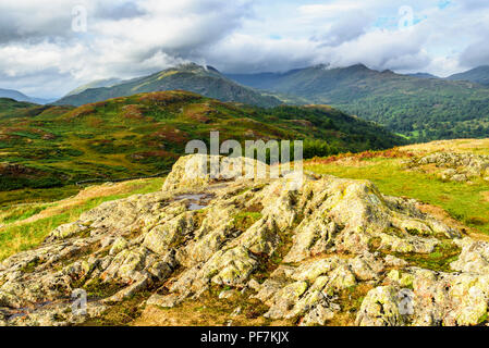 Le Fairfield Horseshoe des pistes de Loughrigg est tombé dans le Lake District Banque D'Images