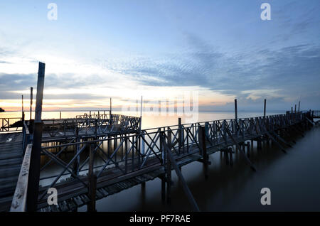 Tanjung Sepat amant jetée dans la lumière du matin, la Malaisie Banque D'Images