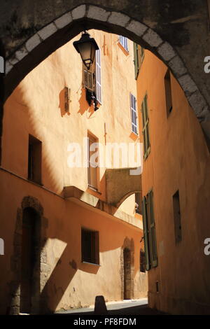 Vieille ville de Grasse, Alpes Maritimes, Côte d'Azur, France, Europe Banque D'Images