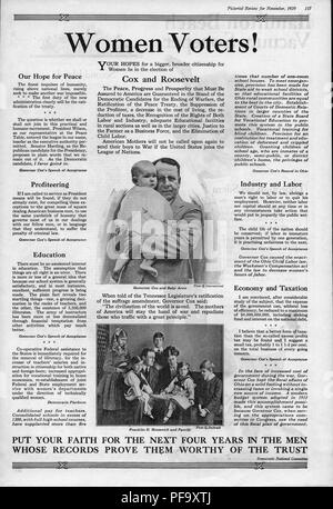 Publicité pour la campagne présidentielle de l'équipe démocrate James M Cox et Franklin D Roosevelt, avec des photographies en noir et blanc de gouverneur Cox tenant sa fille Anne, Roosevelt et entouré de sa grande famille, avec un texte destiné à un appel à la femme émancipée nouvellement publié par électeur, revue en images pour le marché américain, 1920. () Banque D'Images