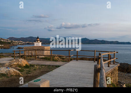 Le phare de l'Arenella à Costa Brava, Catalogne, Espagne Banque D'Images