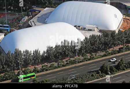 Shenzhen, Shenzhen, Chine. Août 21, 2018. Shenzhen, Chine-le-film couverts hockey stadium est en construction à Qinhuangdao, Chine du Nord, Province de Hebei. Crédit : SIPA Asie/ZUMA/Alamy Fil Live News Banque D'Images