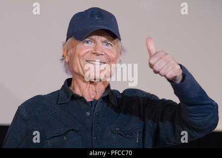 Dresde, Allemagne. 20e Août, 2018. L'acteur italien Terence Hill vient à la première Allemande de son film 'Mein Name ist quelqu'un kekehren - Zwei Fäuste zurück". Hill a également réalisé et écrit la tragi-comédie. Credit : Sebastian Kahnert/dpa-Zentralbild/dpa/Alamy Live News Banque D'Images