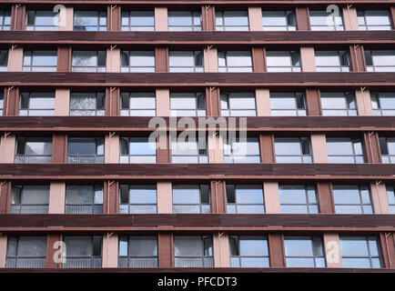 La société Shenyang Blower, la société Shenyang Blower, la Chine. Août 21, 2018. Shenyang, Chine - un bâtiment en forme de chocolat peut être vu à Shenyang, Liaoning Province du nord-est de la Chine. Crédit : SIPA Asie/ZUMA/Alamy Fil Live News Banque D'Images