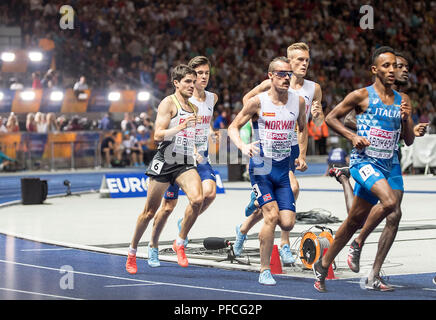 Berlin, Deutschland. 10 août, 2018. De gauche à droite Timo BENITZ, Allemagne, lauréat Jakob INGEBRIGTSEN (NI/1e place), Henrik INGEBRIGTSEN (NI/4e place), Filip INBRIGTSEN (NI/12e place), ABDIKADAR Mohad Cheikh Ali (ITA), Action, Pulk, terrain, 1500 m la finale hommes, sur 10.08.2018 Championnats d'Europe d'athlétisme 2018 à Berlin/Allemagne à partir de 06.08. - 12.08.2018. Utilisation dans le monde entier | Credit : dpa/Alamy Live News Banque D'Images