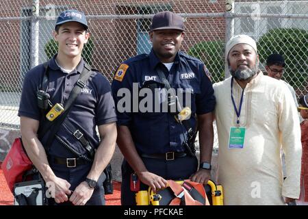 Jamaica Queens. Août 21, 2018. La Jamaïque, Queens, New York, le 21 août 2018 - Les participants au cours de l'Eid Mubarak célébrations dans la Jamaïque des reines. Promu par le centre musulman de la Jamaïque (JMC) que cervices l'un des plus importants de la communauté musulmane aux Etats-Unis. Photos : Luiz Rampelotto/EuropaNewswire | Conditions de crédit dans le monde entier : dpa/Alamy Live News Banque D'Images