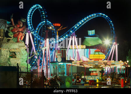 L'Autriche, Vienne, Prater fête foraine la nuit Banque D'Images