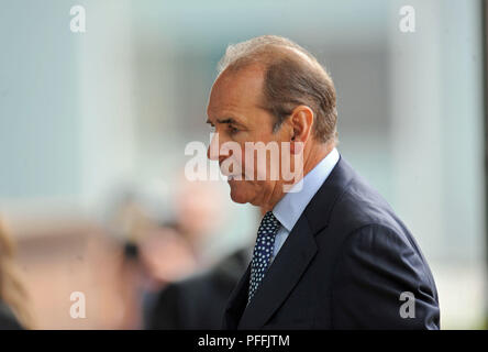 Sir Norman Bettison arrive à Preston le Tribunal de la Couronne, lorsqu'une demande d'arrêter les poursuites engagées contre l'ancien West Yorkshire et du chef de la police de Merseyside pour inconduite à la suite de la catastrophe est due à Hillsborough se faire entendre. Banque D'Images