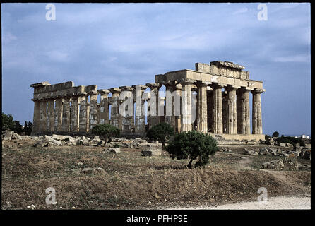 Italie, Sicile, Selinunte, Temple E, demeure relativement intacte du temple hexastyle, y compris les colonnades Banque D'Images