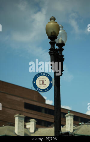 Un lampadaire dans le quartier historique de Dupont Circle, District de Washington, DC. Banque D'Images