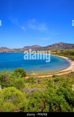 La plage de Karathona, Nauplie, l'Argolide, le Péloponnèse, Grèce, sud de l'Europe Banque D'Images