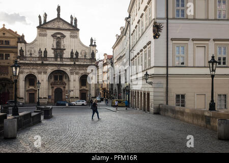 Une vue de l'église de Saint Salvator tôt le matin à Prague, République tchèque. Banque D'Images