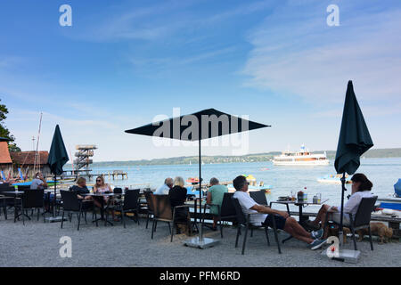 Utting am Ammersee : le lac Ammersee, navire à passagers "Utting', bateau, voilier, le restaurant au bord du lac, Oberbayern, Upper Bavaria, Bayern, Bavière, Allemagne Banque D'Images