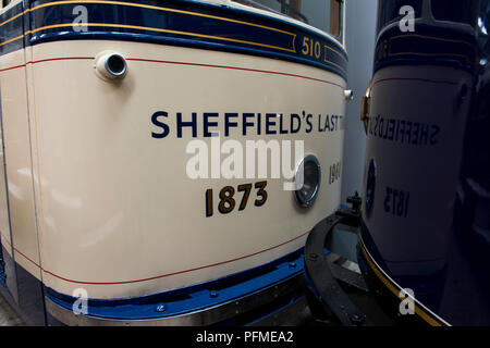 Les pièces sont stockées dans le tram cabanes et certains attendent leur tour pour l'utilisation dans Crich Tramway Village, Derbyshire Banque D'Images