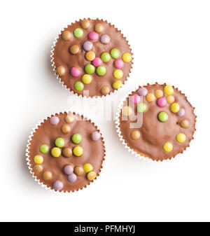 Sweet cupcakes de bonbons isolé sur fond blanc. Banque D'Images