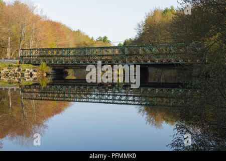 Wiswall emplacement du barrage le long de la rivière de la lamproie à Durham, New Hampshire. Banque D'Images